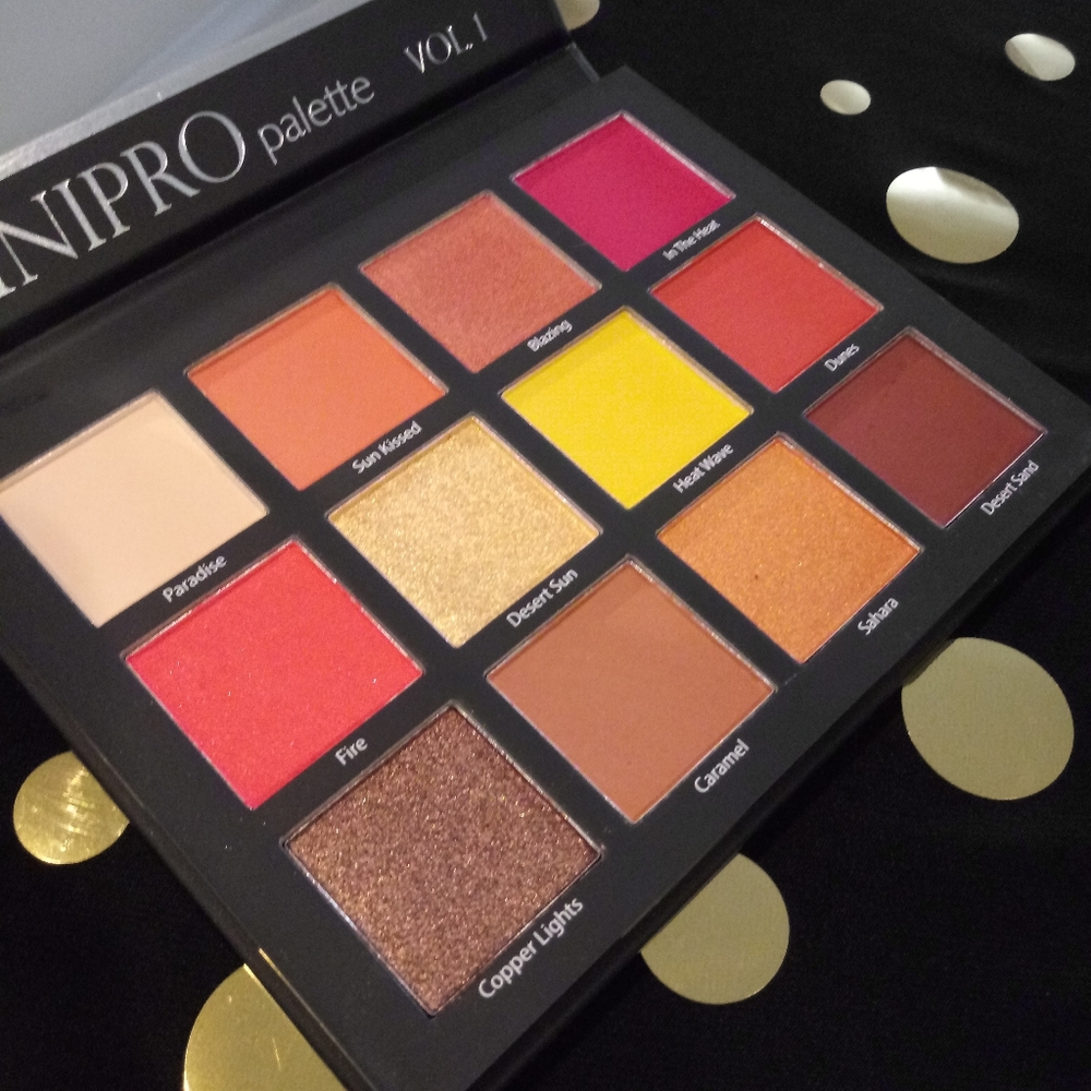 Eyeshadow Minipro palette